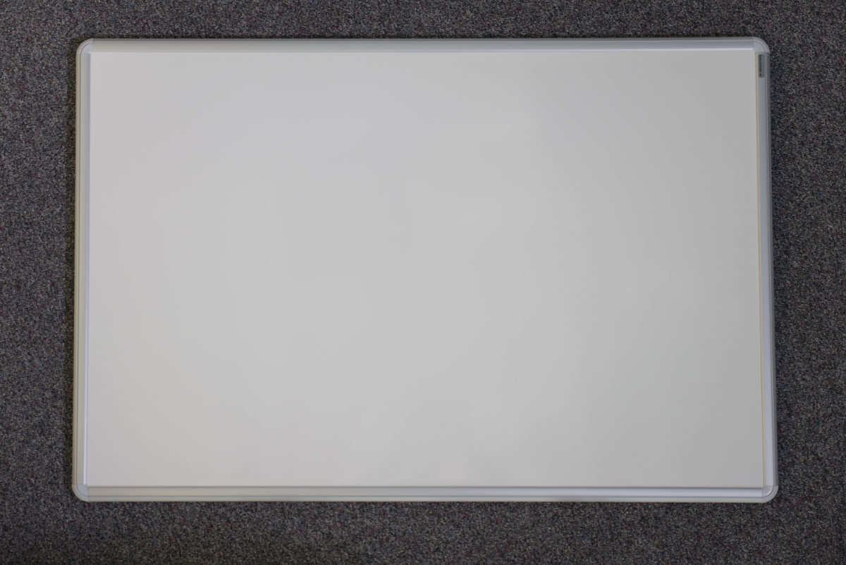 1. Magnetickou tabuli ekoTAB (velikost podle vašich potřeb)