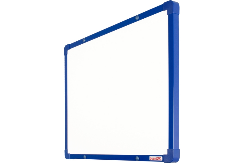 Lakovaná tabule na fixy s modrým rámem Bílá magnetická tabule na zeď boardOK 60x45. #2