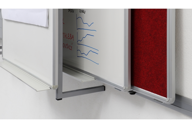 Keramický flipchart pro lištový systém Flipchart ekoTAB magnetický 75x120 určený pro lištový systém s horizontálním posunem. #4