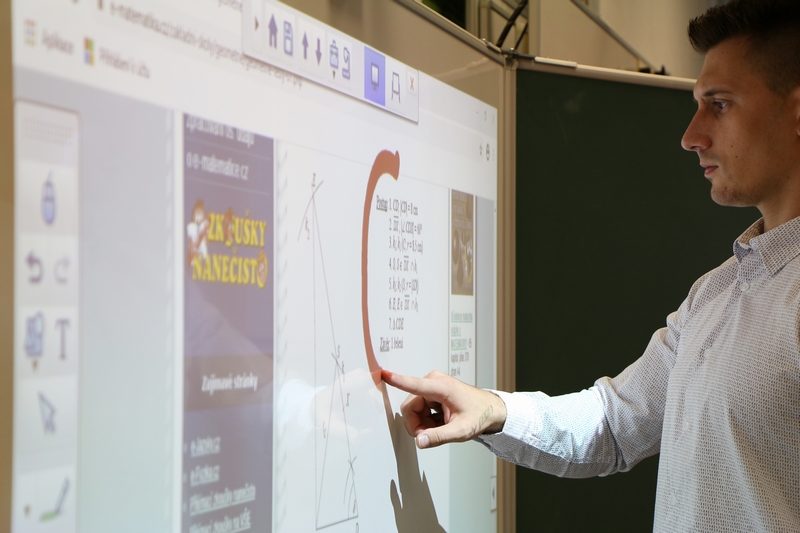 Sestavy s interaktivním projektorem
